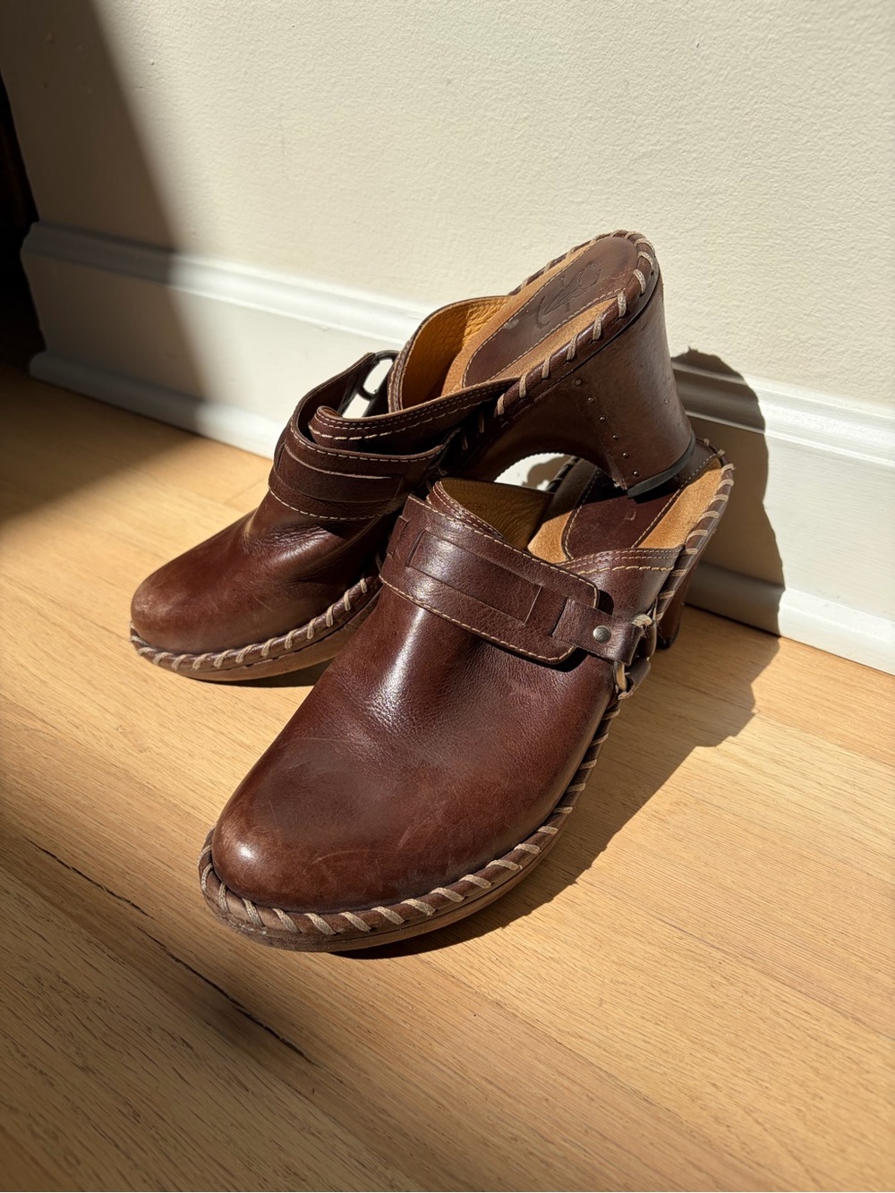 Vintage Frye Brown Leather Slip-On Clog Mules
